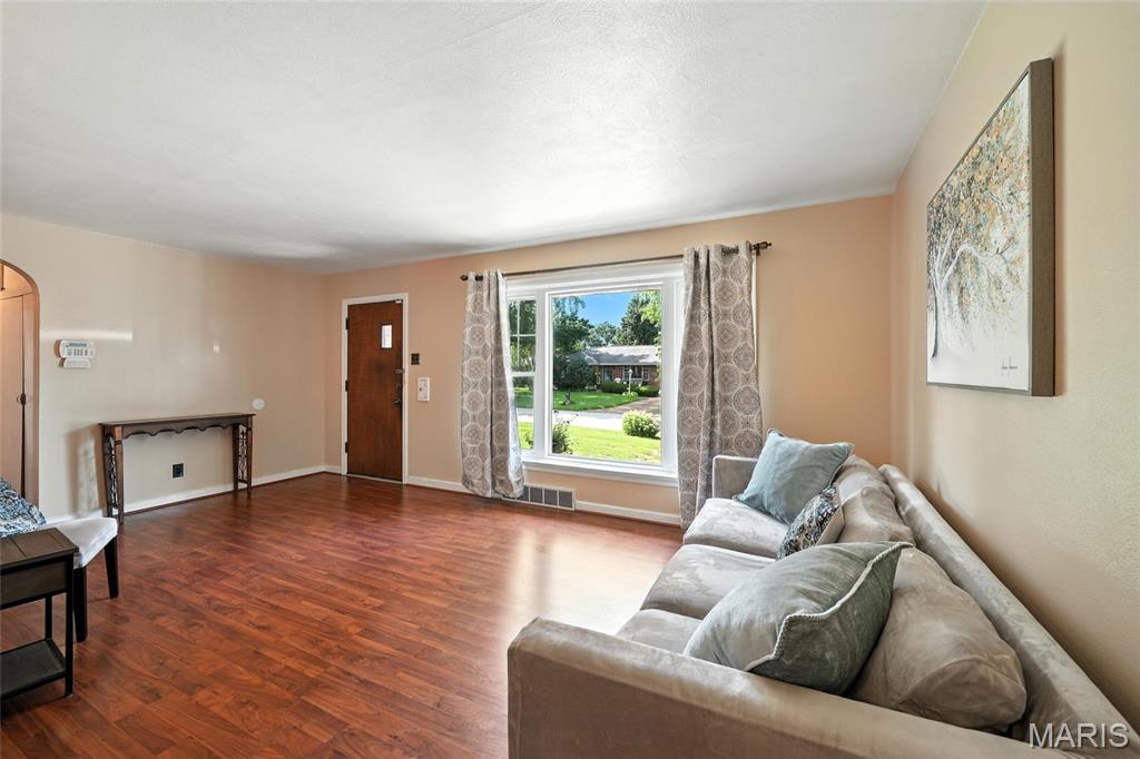 Property Photo:  1209 Longridge Drive  MO 63137 