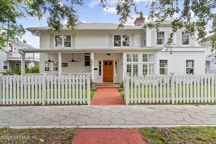 Property Photo: 3008 Riverside Avenue FL 32205