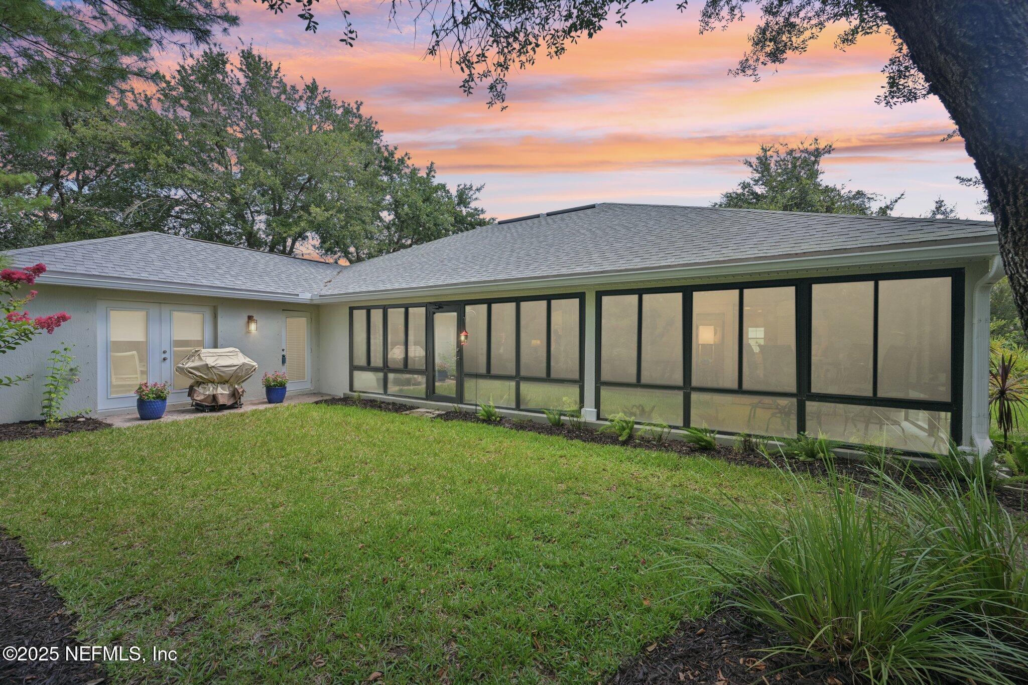 Property Photo: 929 Mirror Lake Drive FL 32086