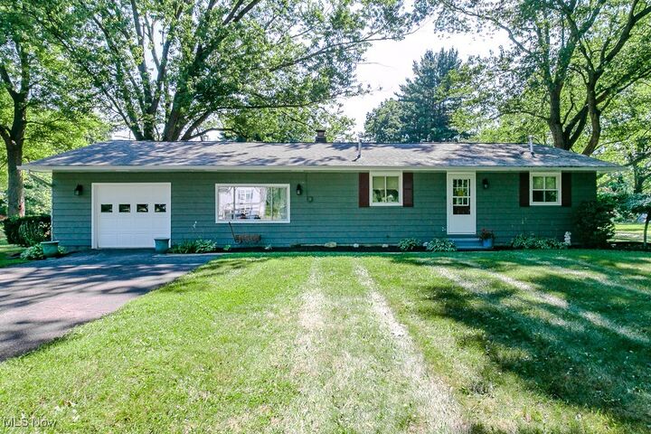 Property Photo:  2722 County Line Road  OH 44057 