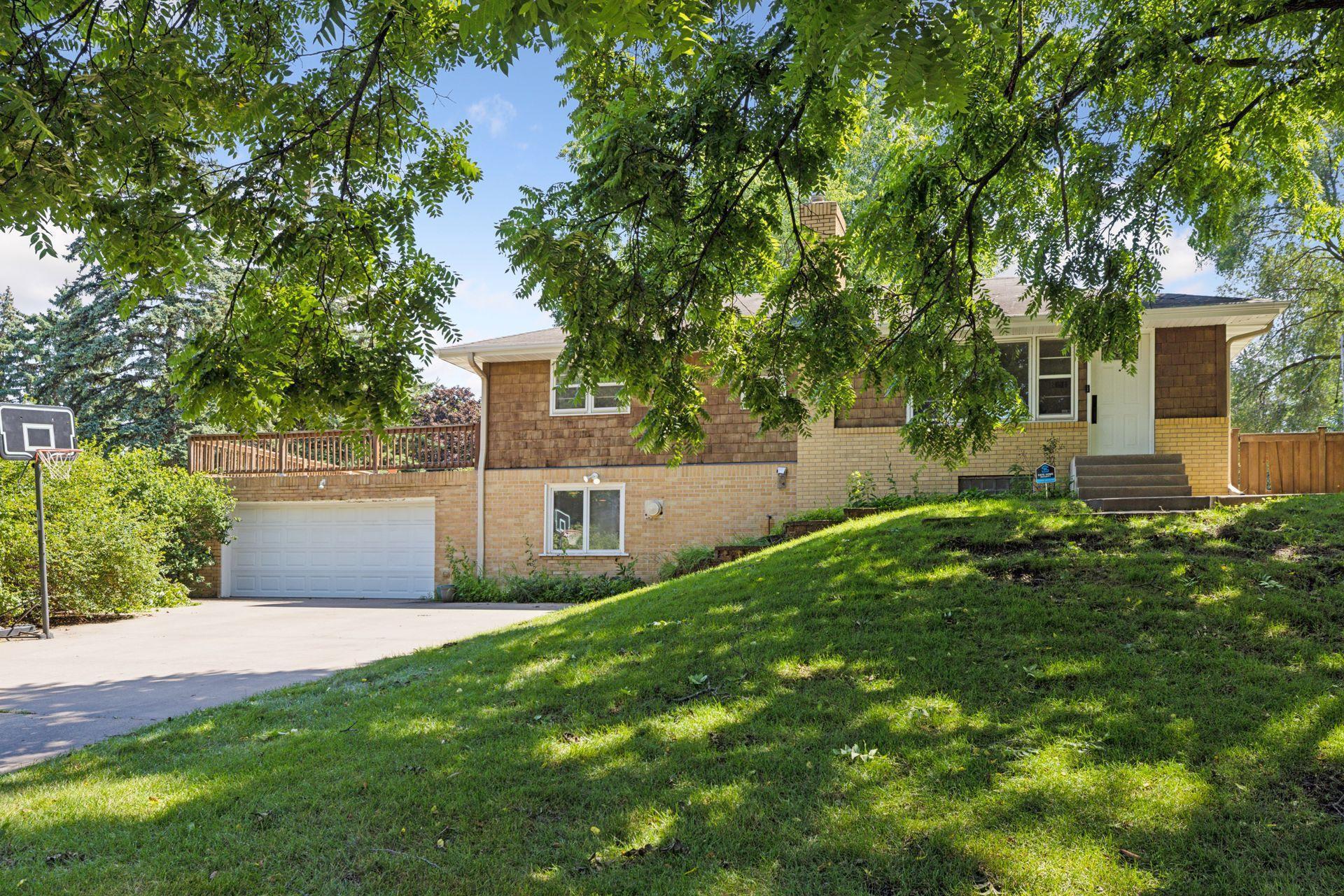 Property Photo:  1102 Carlton Drive  MN 55112 
