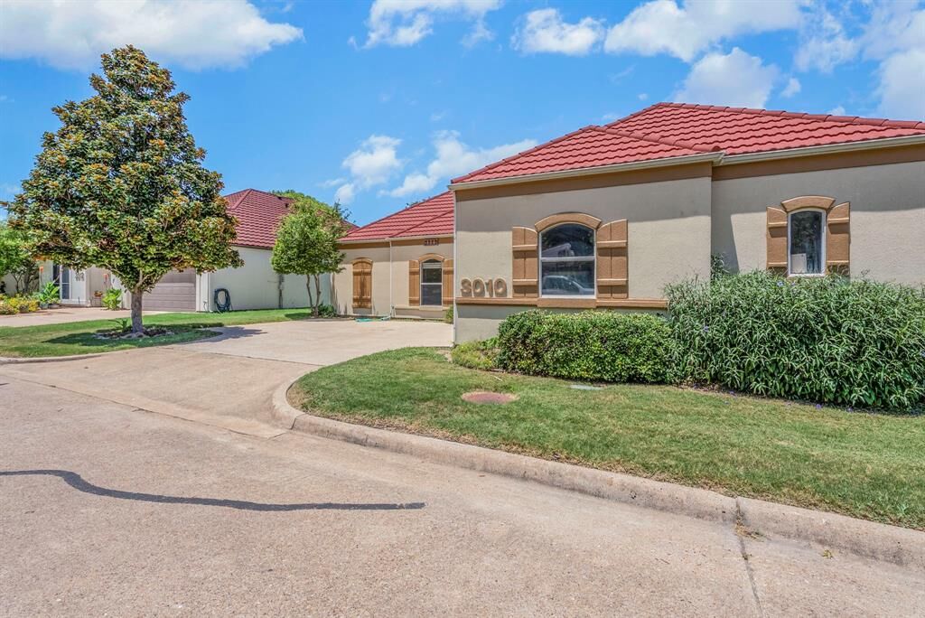 Photo de la propriété:  3010 Harbor Drive  TX 75087 
