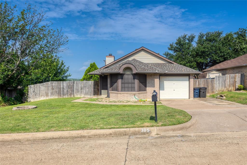 Property Photo:  305 N Long Rifle Drive  TX 76108 