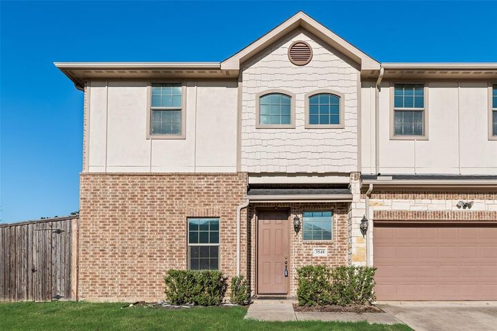 Property Photo:  3548 Manesh Drive  TX 75062 