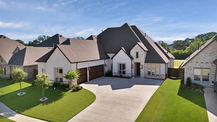Property Photo:  7217 Harris Place  TX 76001 