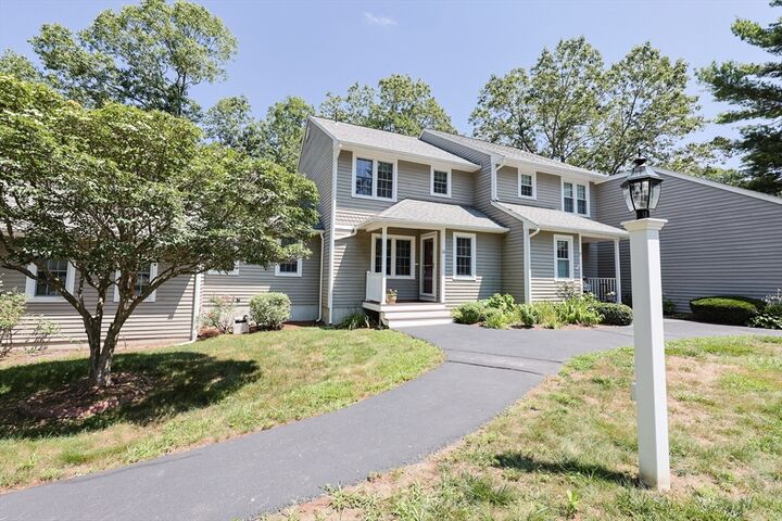 Property Photo:  20 Laurelwood Dr 20  MA 01747 