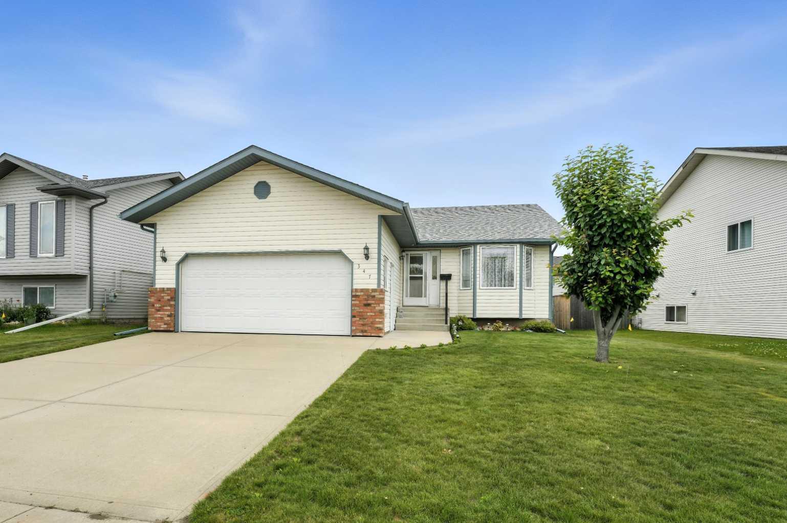 347 Duston Street  Red Deer AB T4R 3J9 photo