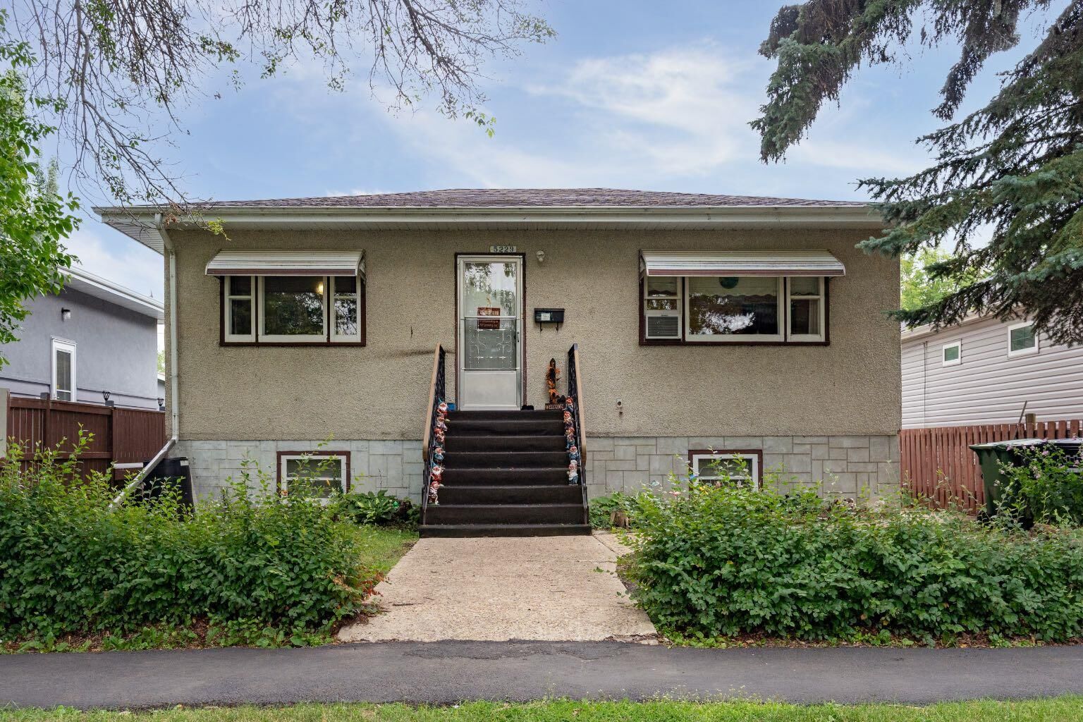 Property Photo: 5229 49 Street AB T4V 1N8