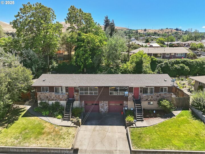 1906 E 10th St  The Dalles OR 97058 photo