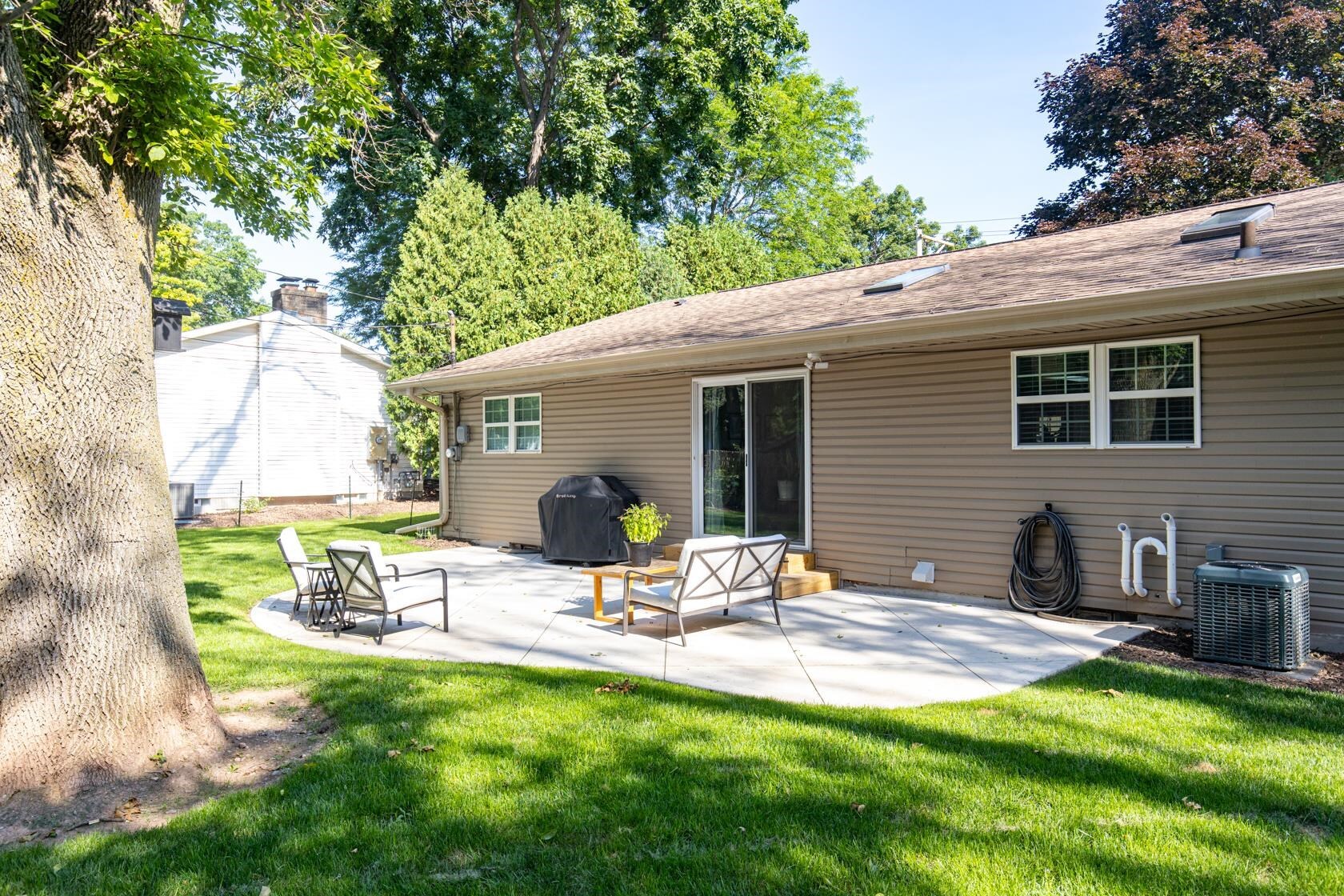 Property Photo: 2107 Riverside Drive WI 54130