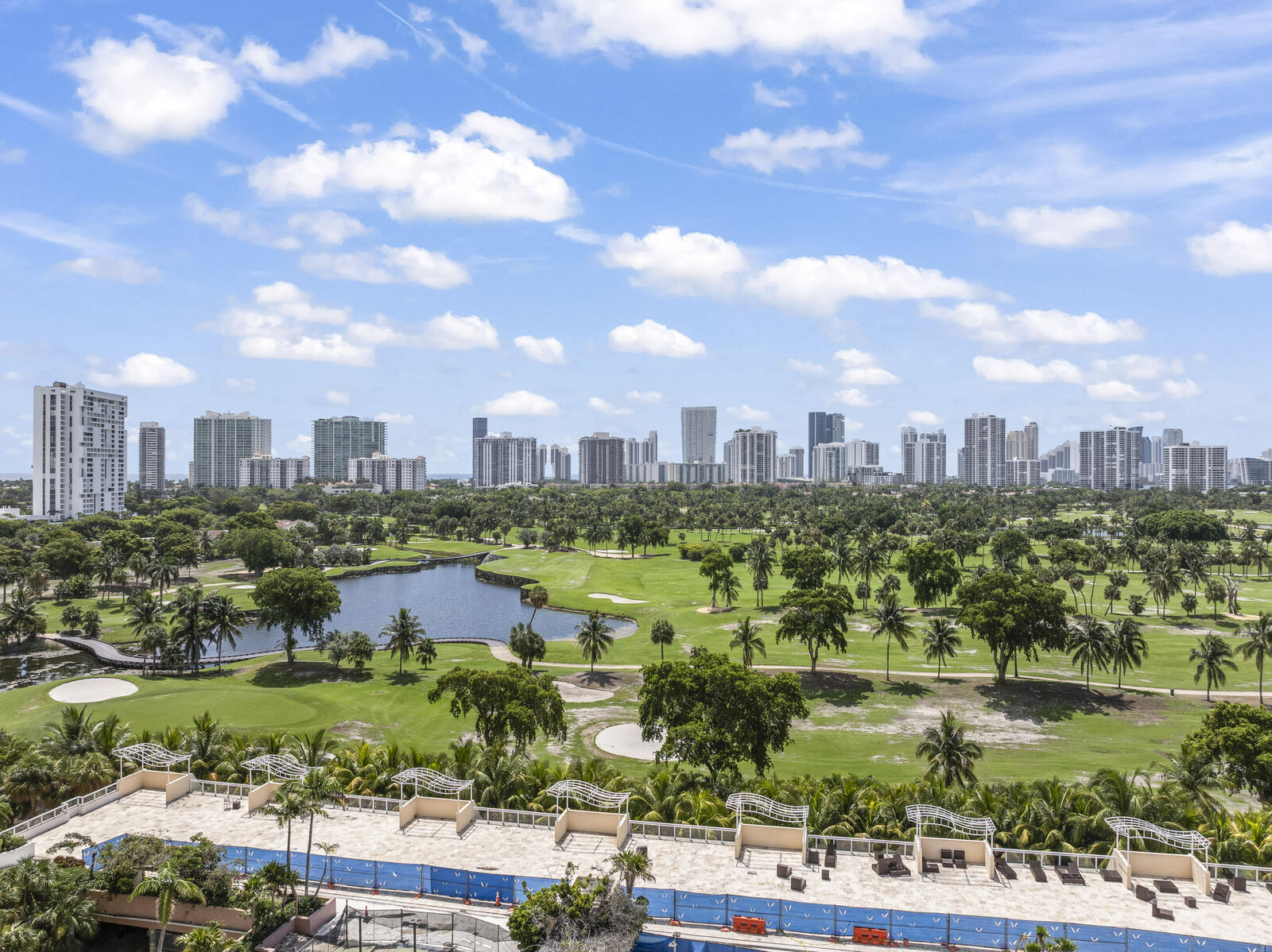 Property Photo: 20379 W Country Club Drive 937 FL 33180