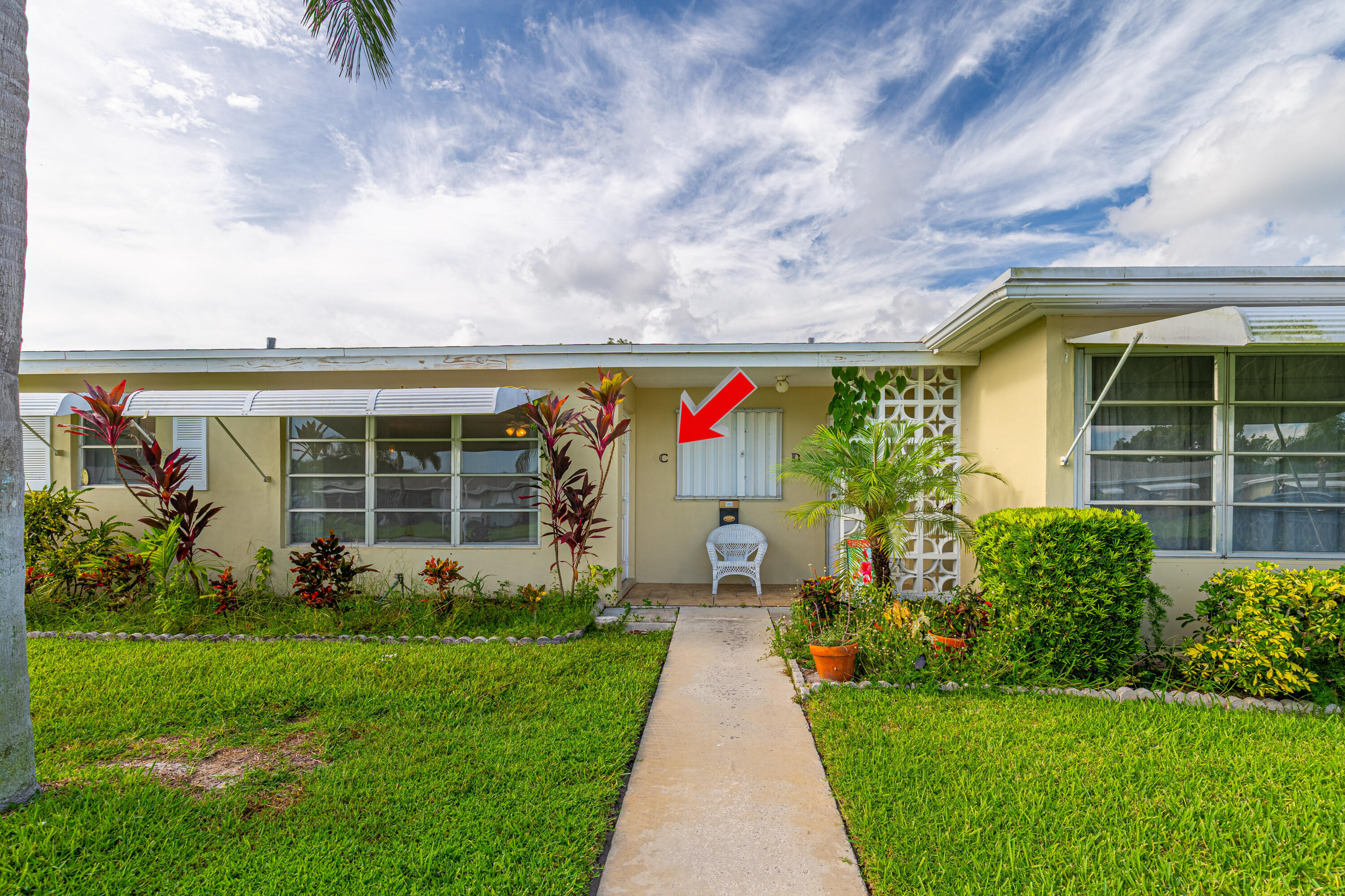 Property Photo:  180 High Point Terrace E C  FL 33445 