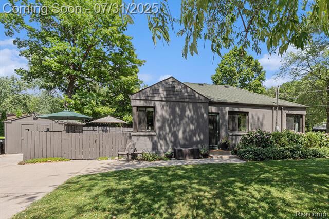 Property Photo:  1012 State Road  MI 48430 