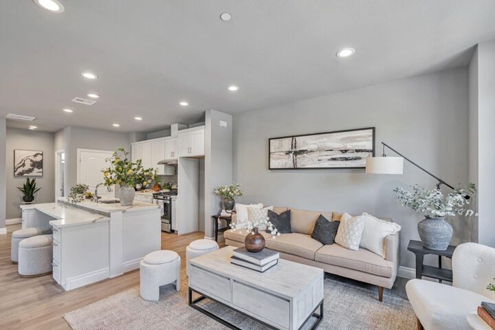 Property Photo: 806 Maybeck Place CA 94544