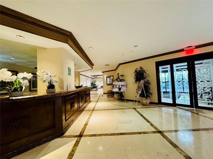 Property Photo: 18181 NE 31st Ct Ph03 FL 33160