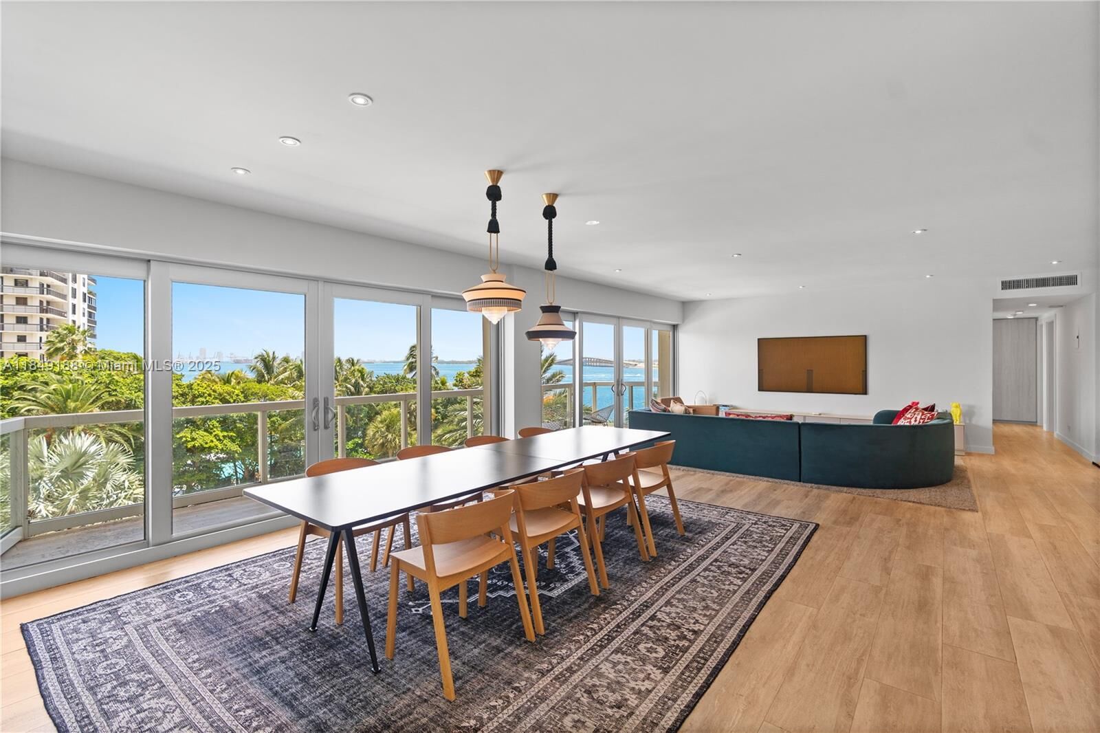 Property Photo:  2451 Brickell Ave 5ef  FL 33129 