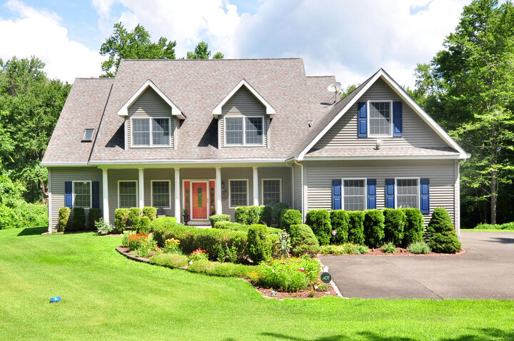 364 Hoop Pole Hill Road  Woodbury CT 06798 photo