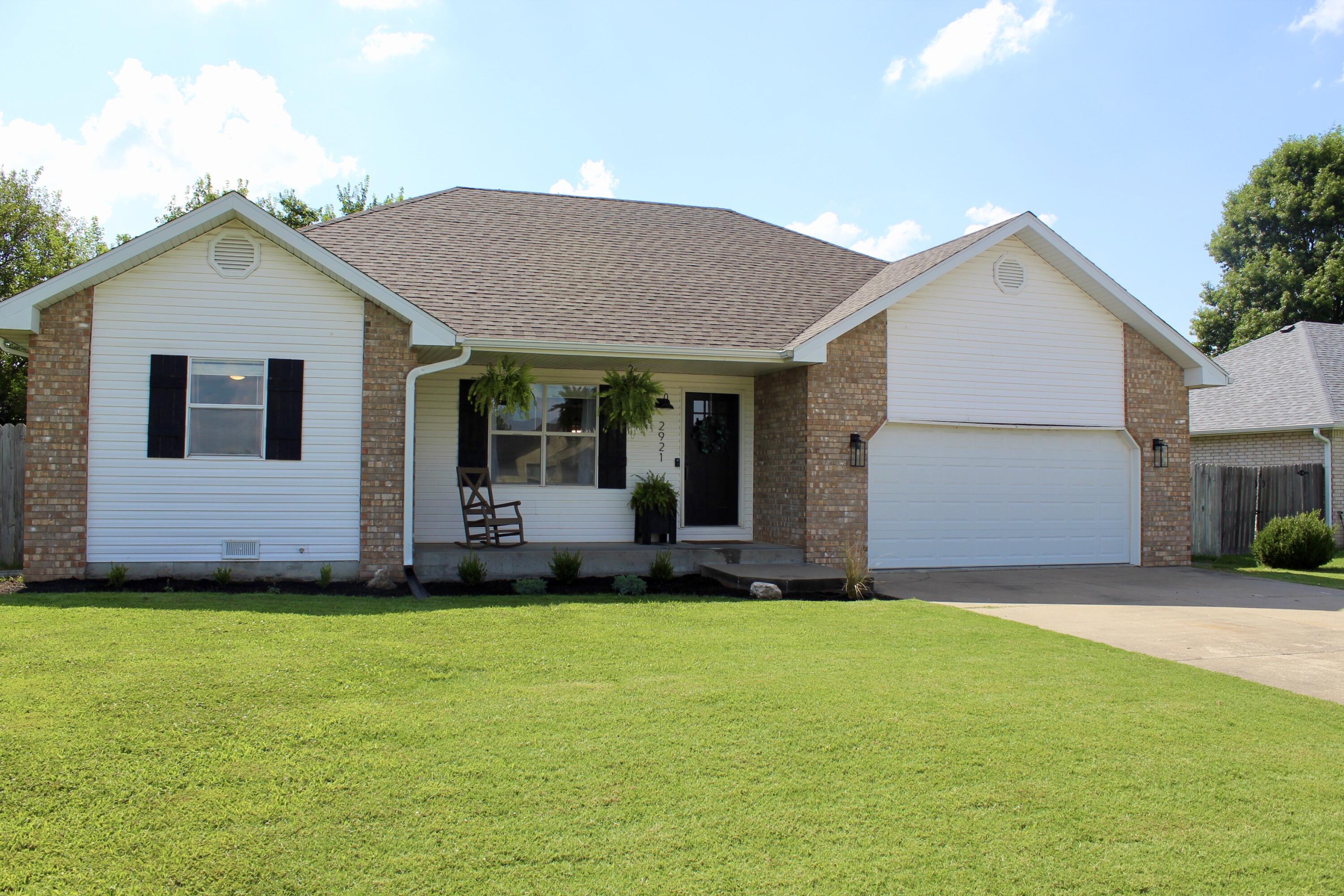 Property Photo: 2921 Grant Avenue MO 65613