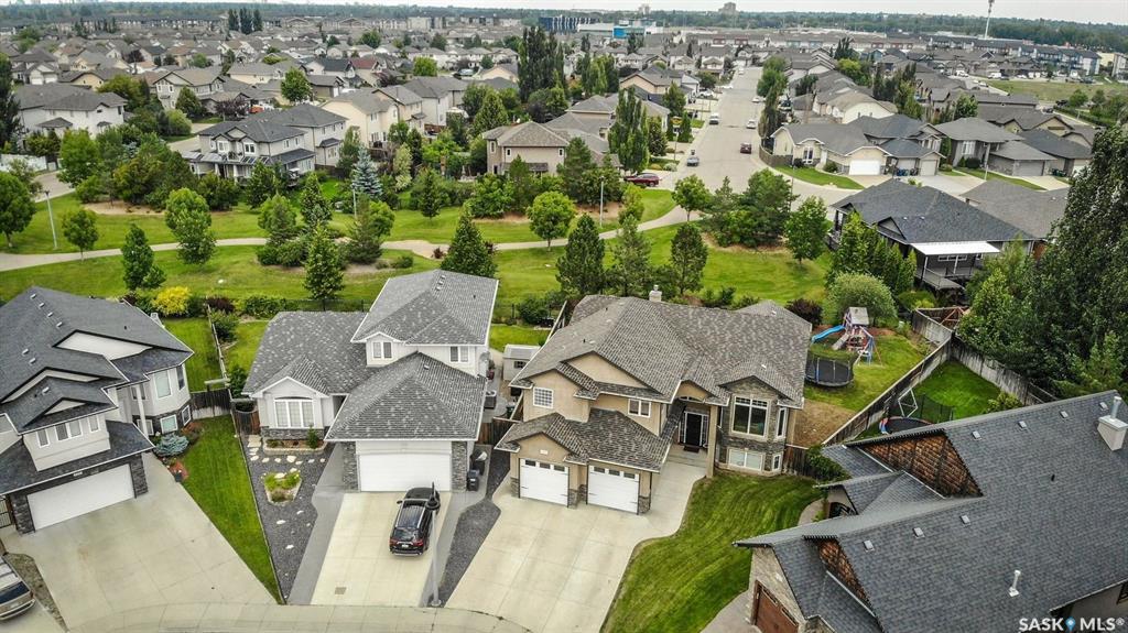 Property Photo: 119 Fawcett Crescent SK S7T 0G1