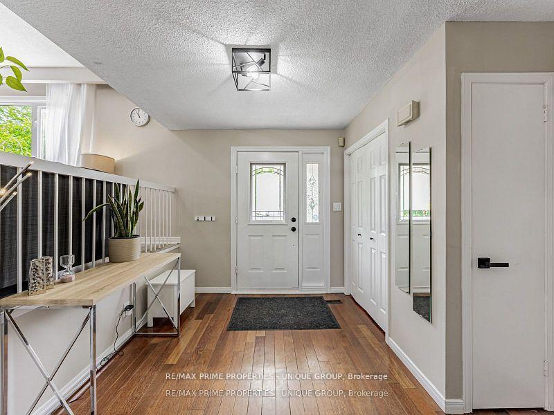 Property Photo: 742 Greenbriar Drive ON L1G 7J6