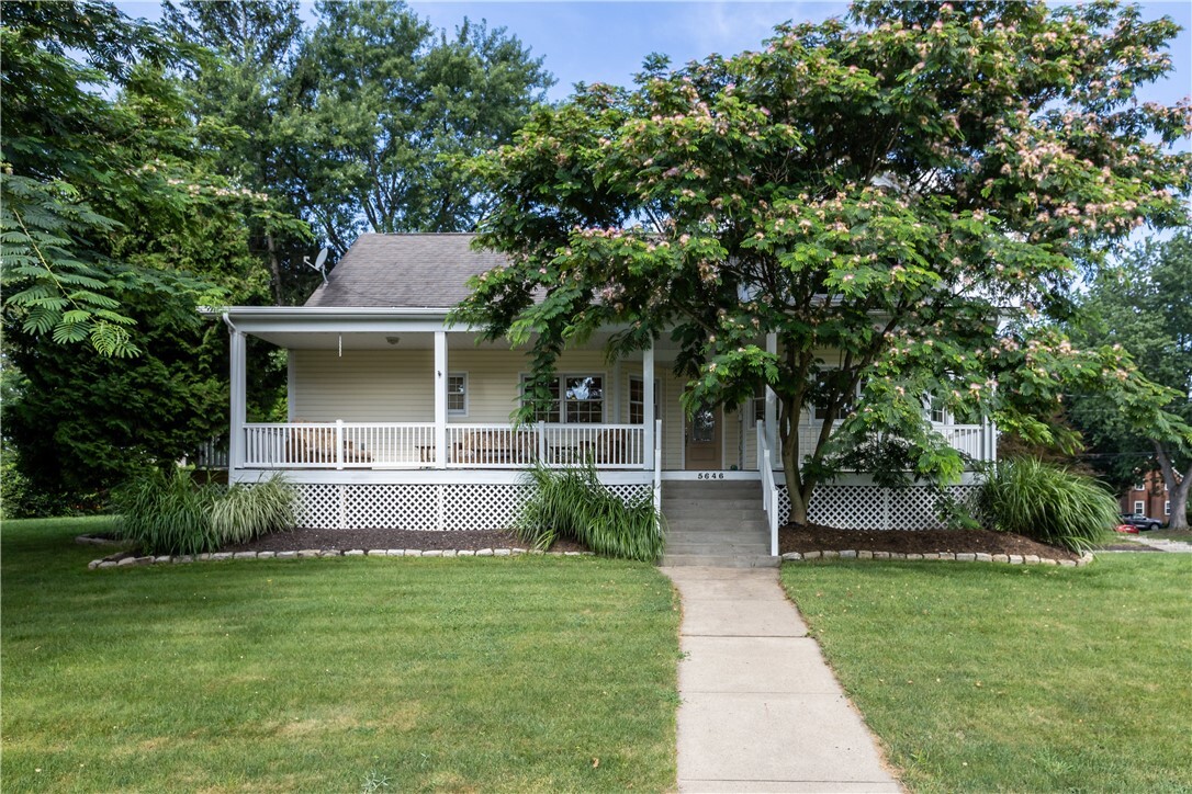 Property Photo: 5646 Willow Terrace PA 15102
