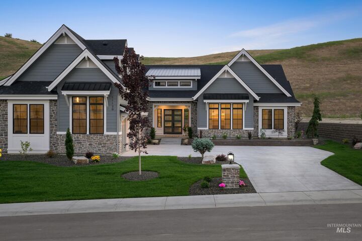 Property Photo: 3204 N Harvest Moon Way ID 83616