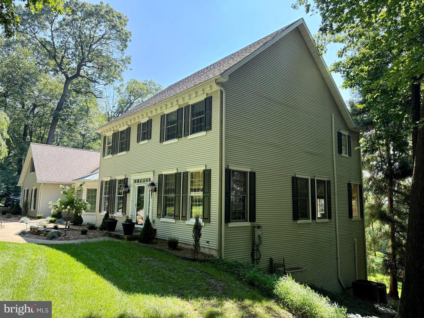 Property Photo:  12 Hemlock Circle  PA 19565 