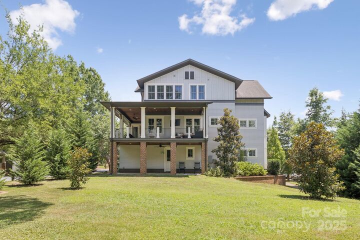 Property Photo: 1415 Main Street NC 28204