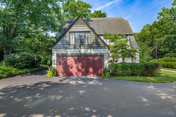 Property Photo:  20 Sycamore Terrace  OH 45044 