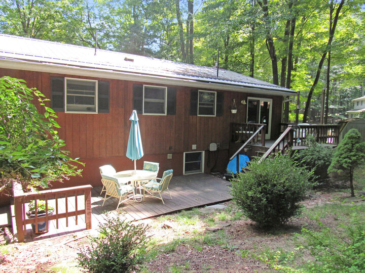 Property Photo: 106 Greater Inagua Ct PA 15801