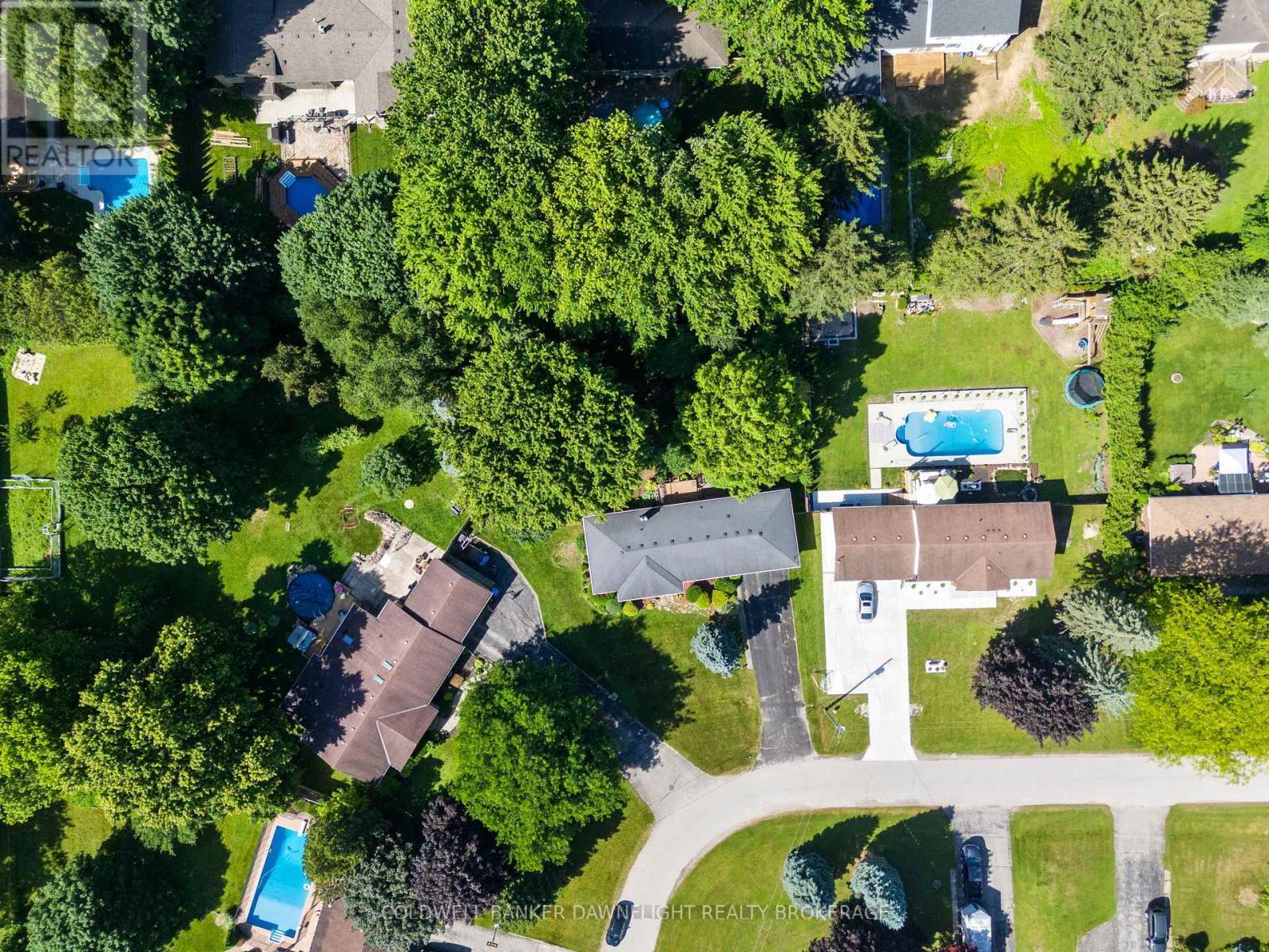 Photo de la propriété:  218 Oakcrest Drive  ON N0L 1R0 