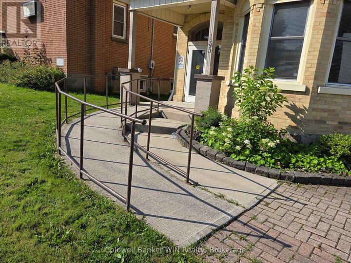 Photo de la propriété:  135 Fergus Street South  ON N0G 2L2 