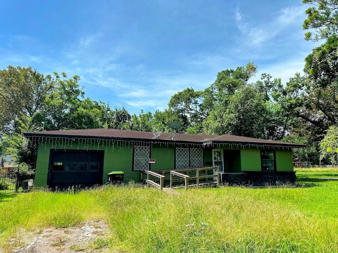 Property Photo:  2212 Rugeley Street  TX 77414 