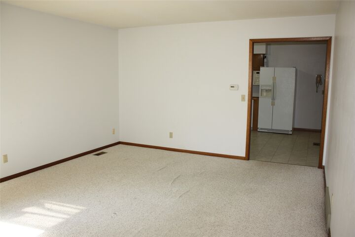 Property Photo: 912 Franklin Street IA 50219