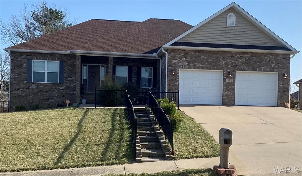 Property Photo:  1825 Evondale Drive  MO 63701 