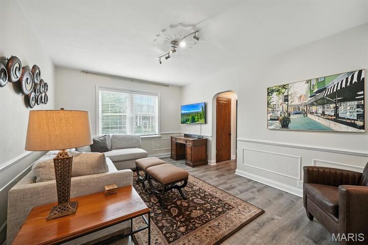 Property Photo:  7530 Cromwell Drive 1S  MO 63105 