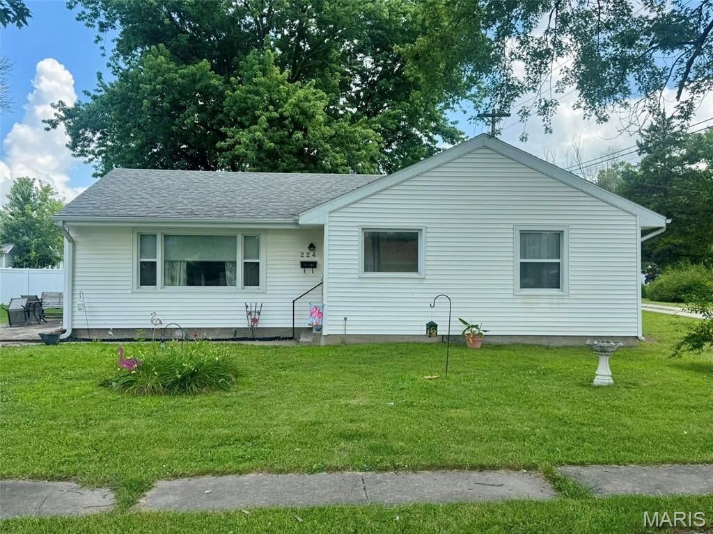 Property Photo:  224 Green Street  MO 63456