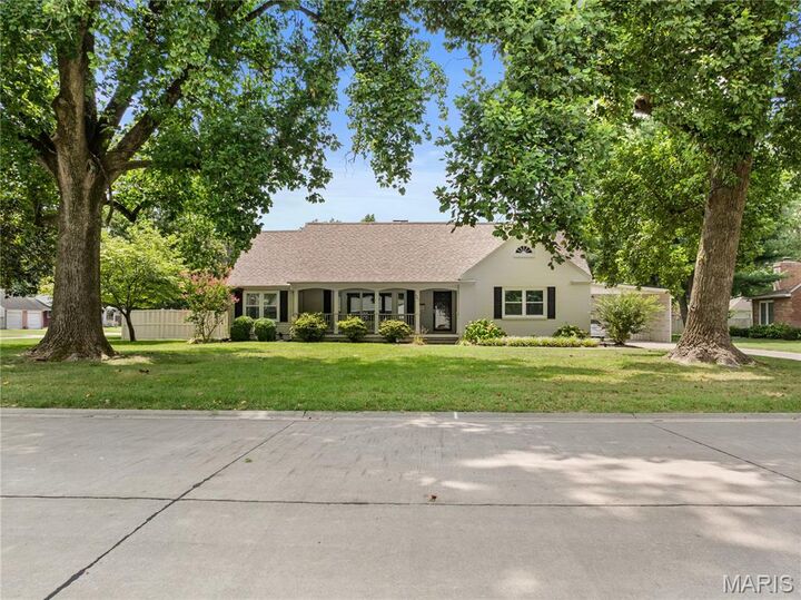 901 Moore Avenue  Sikeston MO 63801 photo