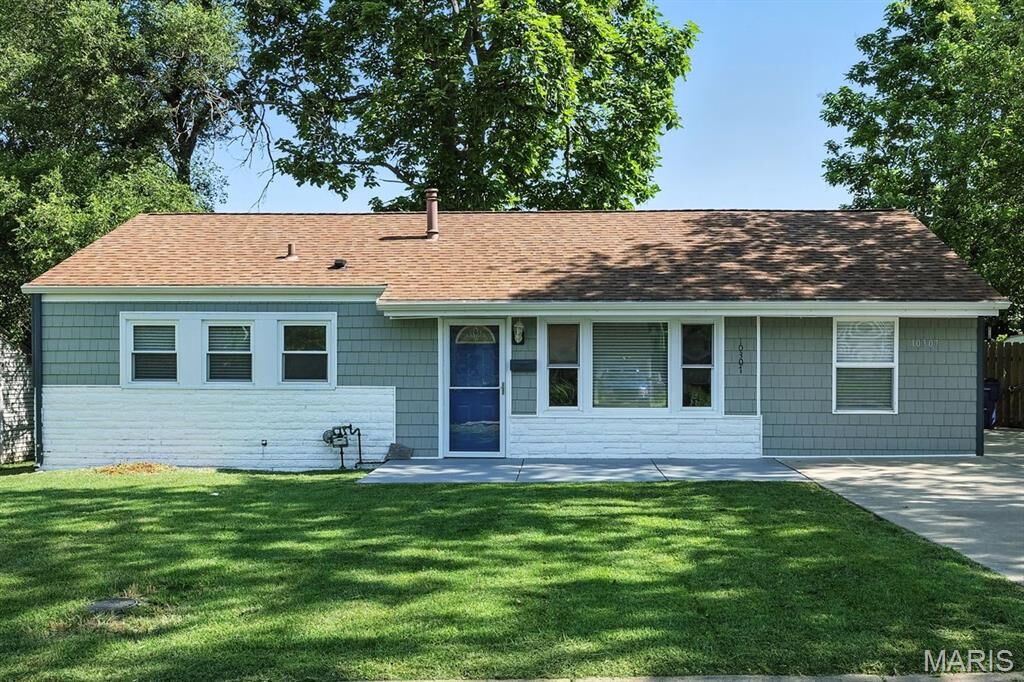 Property Photo:  10307 Saint Jude Lane  MO 63074 
