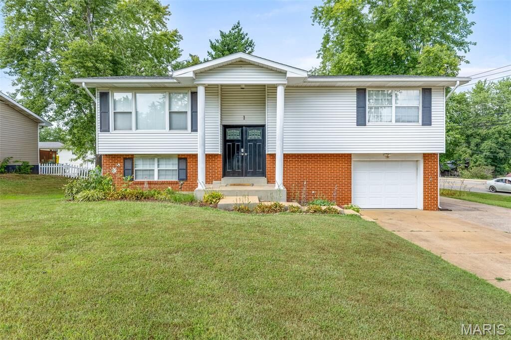 Property Photo: 1 Mileva Court MO 63640