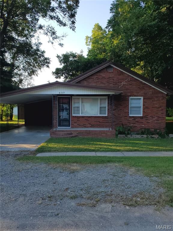 Property Photo: 407 Wilbur Street MO 63845