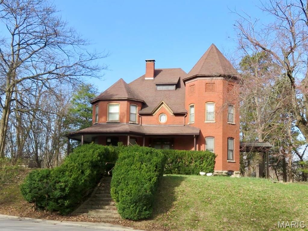 Property Photo:  1312 Old Trenton Road  IL 62249 
