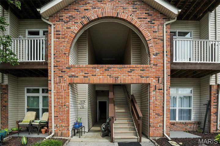 Property Photo: 1275 Gardens Circle Drive MO 63125