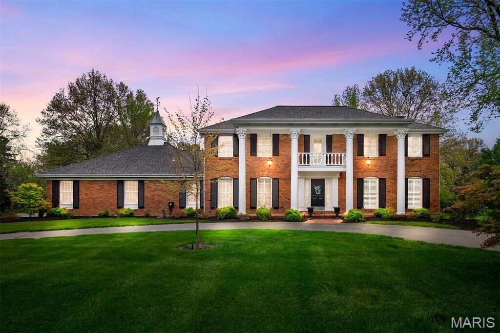 Property Photo: 12851 Topping Meadows MO 63131