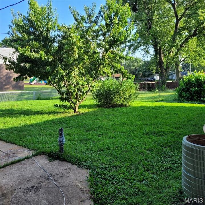 Property Photo: 1270 Bobolink Drive MO 63031