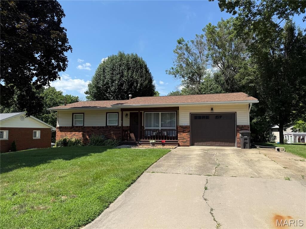 Property Photo:  1471 Ladd Avenue  IL 62025 