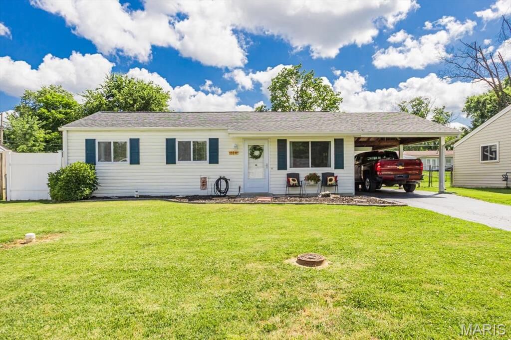 Property Photo:  314 Weber Drive  MO 63025 