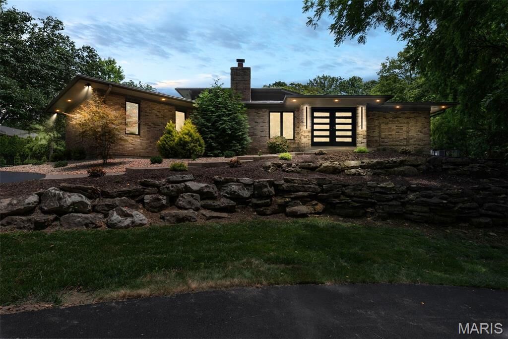 Property Photo:  12662 Bradford Woods Drive  MO 63127 