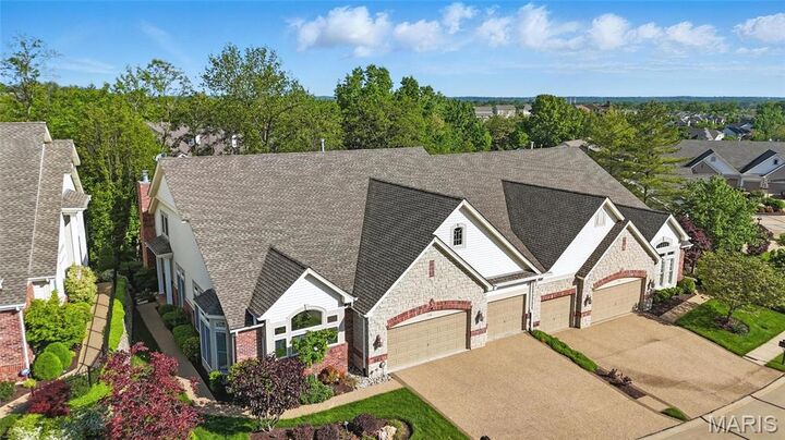 Property Photo:  735 Stonebluff Court  MO 63005 