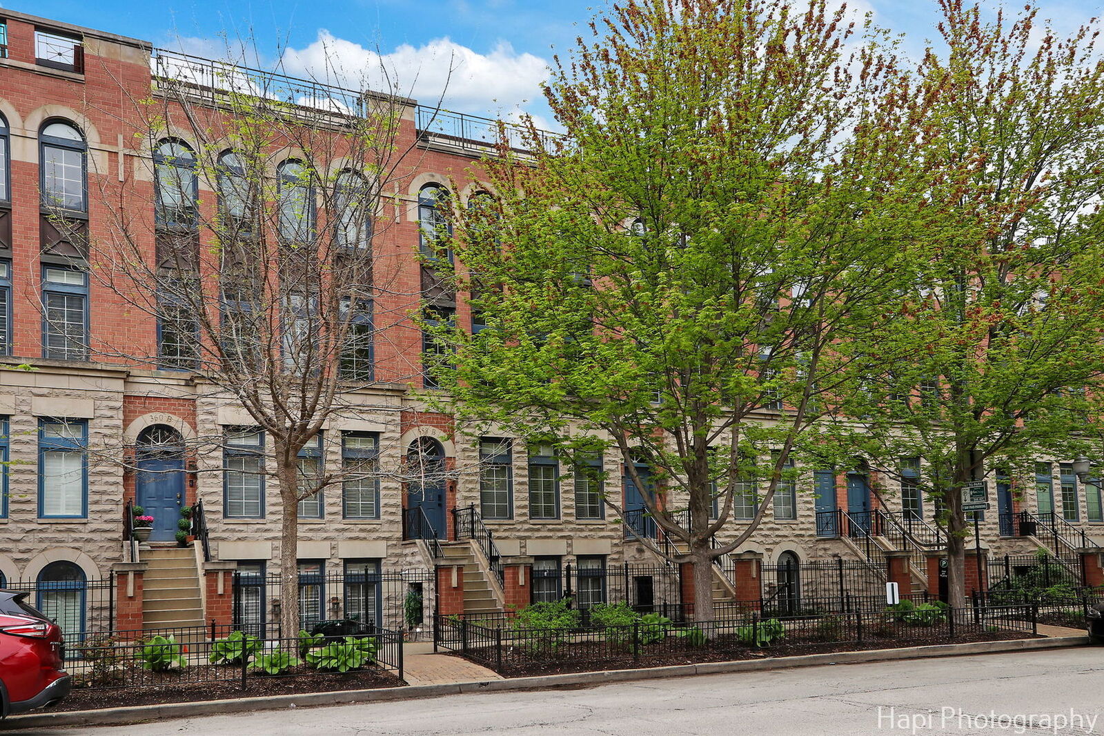 Property Photo:  358 W Huron Street B  IL 60654 
